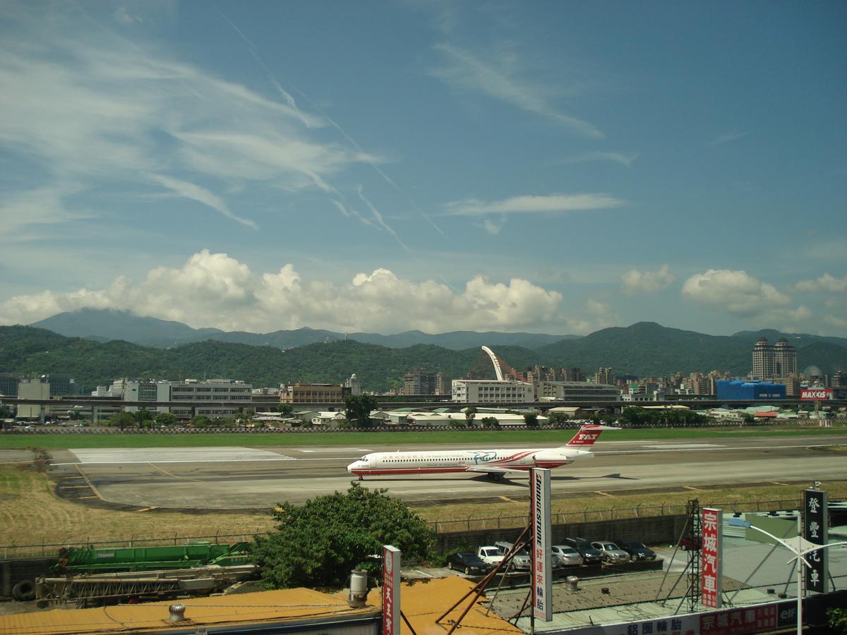 Attic Hotel Taipeh Exterior foto